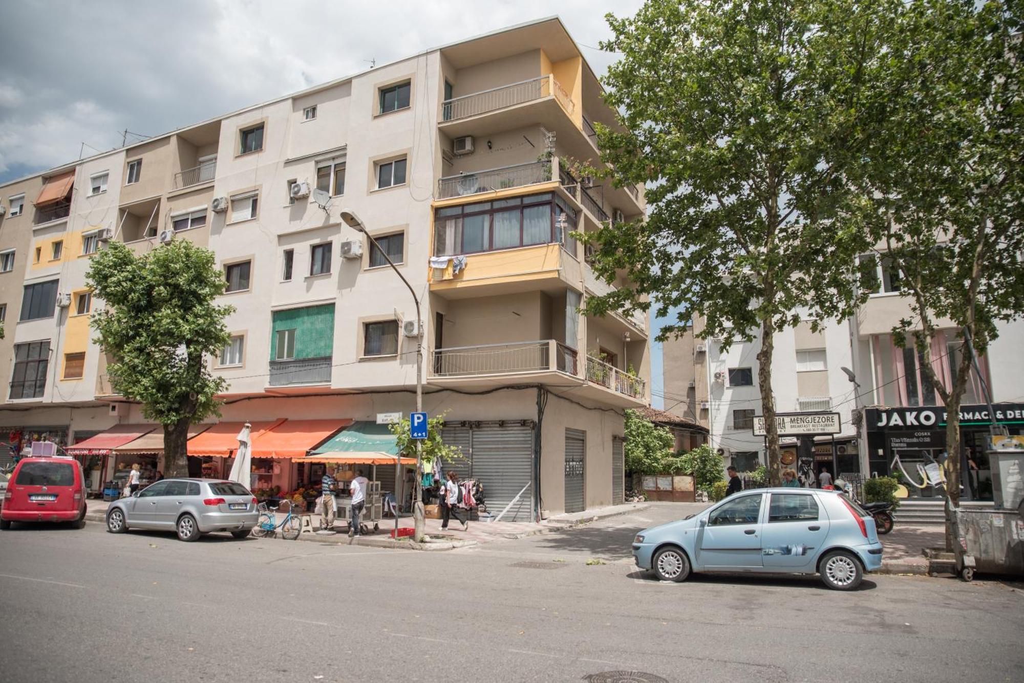 Erbi'S Home Shkoder Luaran gambar